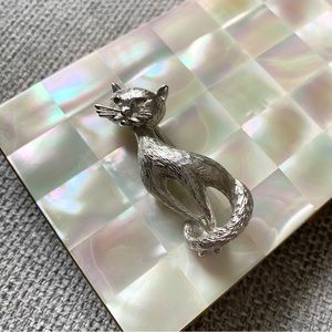 Monet Signed Silver Sitting Cat Brooch